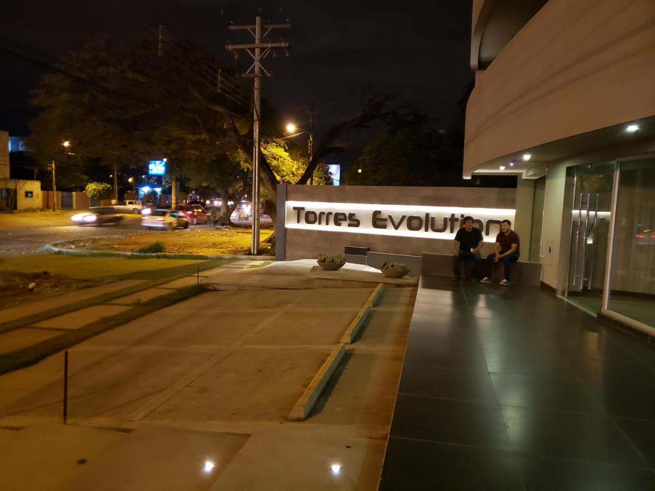 Torres Evolution Apartment Santa Cruz de La Sierra Exterior photo